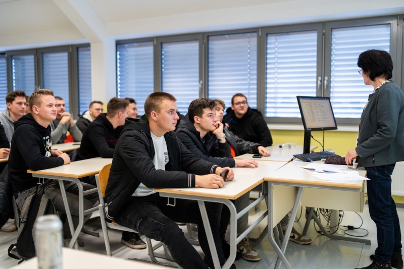 20251127 DSC08133 Enhanced NR